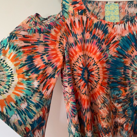 NWT Colorful Cold Shoulder Tunic Top - Picture 7 of 7